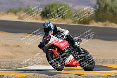 media/Oct-08-2022-SoCal Trackdays (Sat) [[1fc3beec89]]/Turn 10 (945am)/